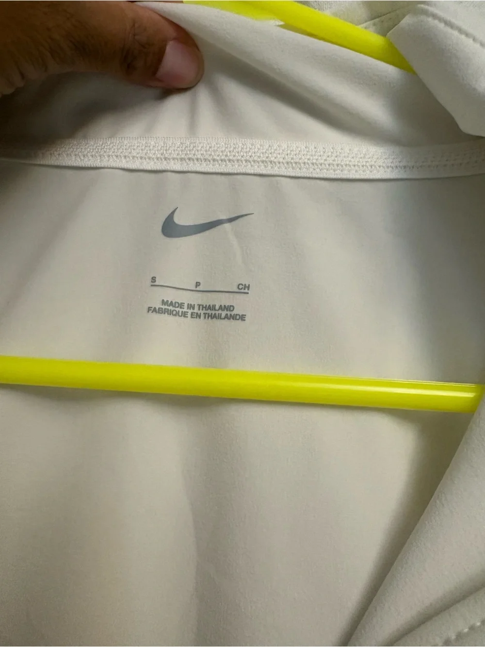 Nike Men’s White Sideline Short-Sleeve Quarter-Zip Pullover